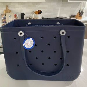 Original you NAVY me crazy large bogg bag.